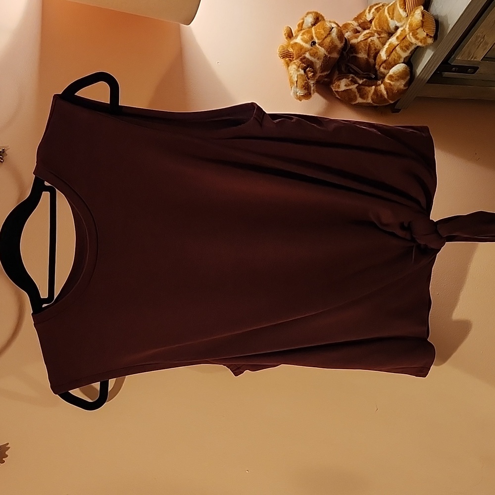 4/$20 Banana Republic Tank Top w/Knot - Picture 1 of 5